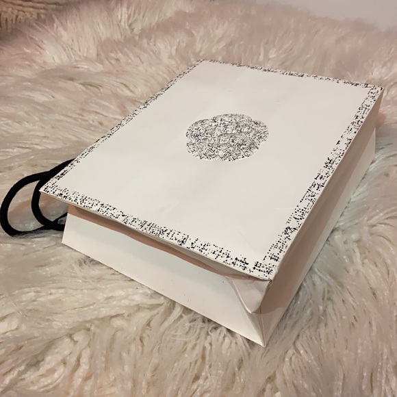 Chanel limited edition small paper shopping bag - Picture 4 of 6
